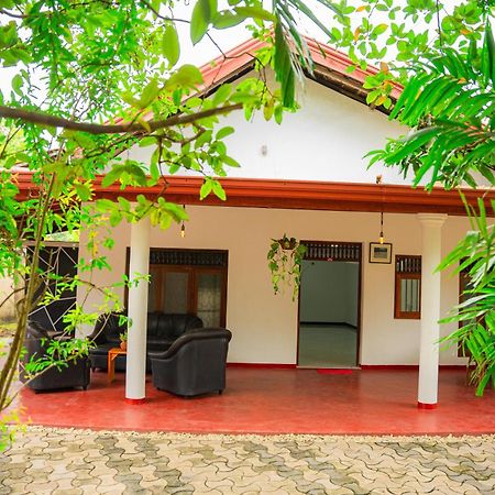 Hanguk Villa Mirissa Extérieur photo